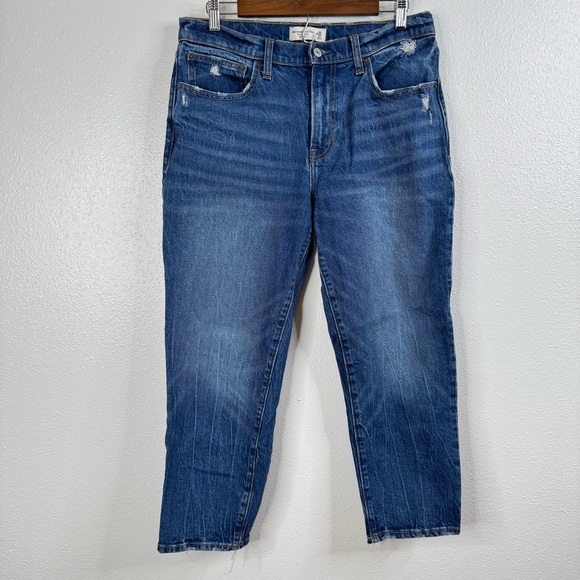 Abercrombie & Fitch The Boyfriend Mid-Rise Jeans Size 30/10 Short - Picture 1 of 4